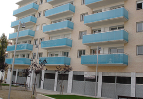 Mar Reial, pisos de 1 a 4 habitacions i sol&agrave;rium